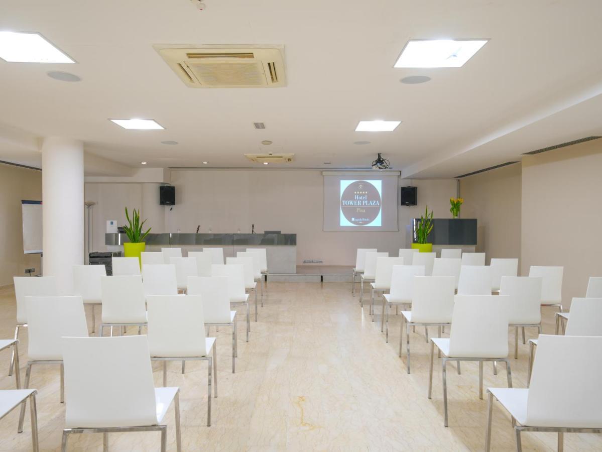 Hotel Pisa Tower Plaza Exterior foto The conference room